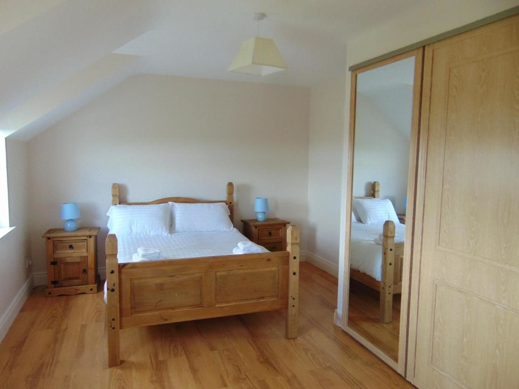 Дома для отпуска Grianan Luxury Lodge by Wild Atlantic Wanderer Claragh