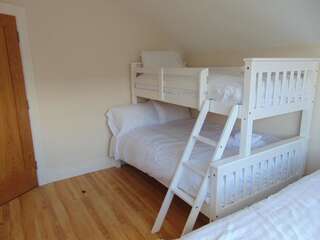 Дома для отпуска Grianan Luxury Lodge by Wild Atlantic Wanderer Claragh Дом для отпуска-15