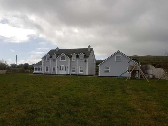 Дома для отпуска Grianan Luxury Lodge by Wild Atlantic Wanderer Claragh-3